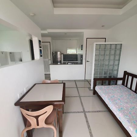 Clubboracay Apartelle Hotell Balabag  Exteriör bild